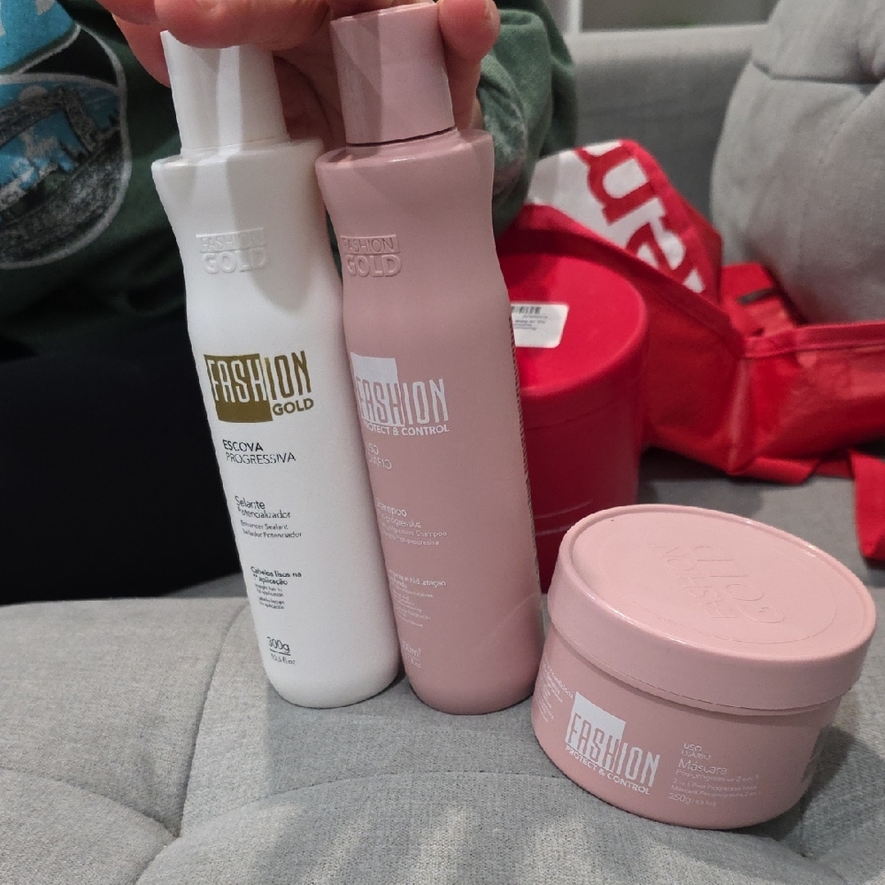 Fashion Gold Hair Care Set - White and Pink